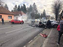 Viamichelin vous propose des informations en temps réel sur l'info trafic predeal: Foto Video BÄrbat Mort Intr Un Accident Rutier La Brasov Realitatea De BraÈov