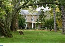 Pin By Brooke Poteet On Farmhouse Old Stone Houses Stone House Revival Stone Houses