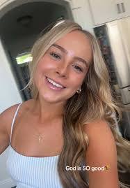 Grace Harper's Instagram, Twitter & Facebook