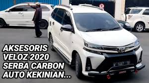 Salah satunya adalah untuk dimodifikasi. Veloz Putih 2020 Pasang Aksesoris Serba Carbon Ferrari Variasi Surabaya Youtube