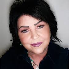 Maria Redden's Instagram, Twitter & Facebook