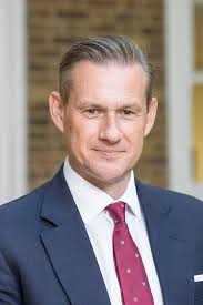 Redwheel (@Redwheel_)