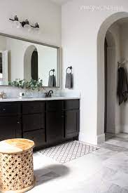 Today, large bathroom mirrors are no an ordinary decor item nor pursue just a practical. Framed Bathroom Mirror Crazy Wonderful
