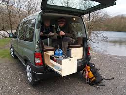 Jetez un œil à la présentation. Amdro Alternative Camper Conversions Camper Conversion Berlingo Camper Mini Van