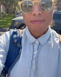 Bio — Amanda Jones