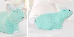 They're mainly animal characters and dolls but i plan on adding assorted toys too.you bet there'll be more goodies added to this page as… there are some really sweet projects in this bunch (and they're all free too), i've organized them into two sections for easier browsing (knit and crochet). Bubbly Bunny Knitted Stuffed Toy Free Knitting Pattern