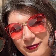 Stacey Henley's Instagram, Twitter & Facebook