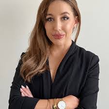 Sarah Bethea's Instagram, Twitter & Facebook