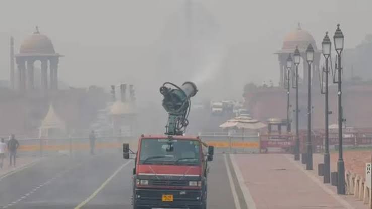 राहत वाली खबर! दिल्ली-NCR में कम हुआ प्रदूषण, GRAP-4 की पाबंदियां हटाईं गईं - India TV Hindi
