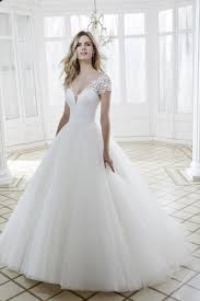 Ivory lace bridal gown wedding dress custom. Hochzeitskleid Safete Brautstudio Anke Tworuschka