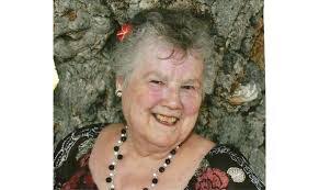 Gwen Dickson's Instagram, Twitter & Facebook