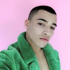 Nicholas peter andrew grimshaw, also known as grimmy, is an english television and radio presenter. Who Is Meshach Henry Nick Grimshaw S New Boyfriend And Dancer
