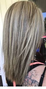 Long Hair Is Really Sweet In Here Inspiring Ladies Cheveux Coiffures Grises Coiffures Cheveux Blonds