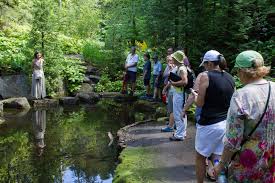 Le jardin du pic vert vous secondera dans la réalisation et l'entretien de votre paradis. Jardins De Quatre Vents Charlevoix Quebec