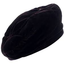 Preowned Ysl Vintage Beret Hat Yves Saint Laurent Rive Gauche 595 Liked On Polyvore Featuring Accessories Hats Hats Hats Vintage Beret Hat Trendy Hat