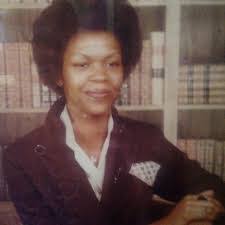 Lea Sapp's Instagram, Twitter & Facebook