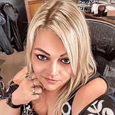 Sheila Hawthorne (@SheilaMHawthorn)