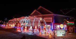 I have a bunch of christmas lights and decorations i'd like to put up, but i just found out my house doesn't have an outdoor outlet! Christmas Lights Around Iowa City Iowa Jewel S Travel Adventures