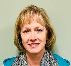 Karen Broome's Instagram, Twitter & Facebook