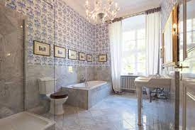 Ins nostalgische bad passen natürlich flauschige handtücher und teppiche, die gern mit bordüren oder. Nostalgie Badezimmer Stil Badezimmer Badezimmer Badezimmer Gestalten