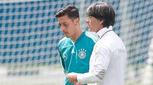 Todas las noticias que hemos publicado sobre selección alemana de fútbol > página 1. El Regreso De Ozil A La Seleccion Alemana Es Poco Posible