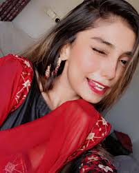 ذکر تیرا ہی چل رہا تھا، ہم یونہی نہیں مسکراے…❤️❤️❤️