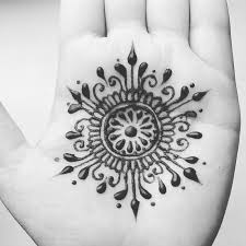 Image Result For Sunflower Tattoo Designs Black And White Small Henna Tattoos Small Henna Designs Small Henna