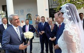 Jun 15, 2021 · μεταξύ αυτών ο ιάσων φωτήλας ο οποίος είχε ανεβεί στο βήμα περιμένοντας να τελειώσει ο καυγάς, αλλά και ο σίμος κεδίκογλου, ο οποίος, σε έντονο ύφος, φώναξε στον κ. 3ana Gampros O Simos Kedikogloy Pics Eretikos Gr