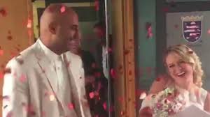 Music video by lisa bund performing all that i am. Dsds Sternchen Hat Geheiratet Lisas Bund Der Ehe Frankfurt Bild De