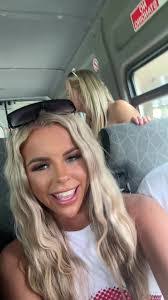 Chanelle Porter's Instagram, Twitter & Facebook