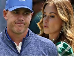 Golf star brooks koepka's stunning movie star girlfriend jena sims tops wag leaderboard. Brooks Koepka Snubs Girlfriend S Attempt To Kiss Him At Pga Championship