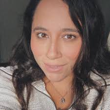 What are some recommendations for car windshield replacement services?