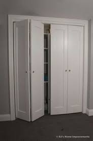 Types Of Closet Doors With Pros And Cons Yatak Odasi Tadilat Dolap Kapisi Yatak Odasi Gardirop