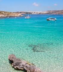 Rich feminine florals and the masculine earthiness of black truffle, vanilla, patchouli oud wood, and tree moss add a warm sensuality to this dark chypre oriental.' Quelles Sont Les Activites A Faire A Chypre