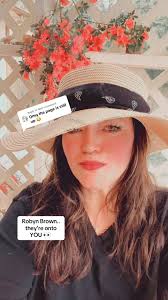 Robyn Sister Wives Eyebrow Filter