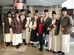 Semifinala este online pe canalul nostru de. SÄlÄjeanca Alexandra Chira In Finala Concursului Vedeta PopularÄ Magazin SÄlÄjean