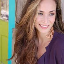 Cristina Phipps's Instagram, Twitter & Facebook