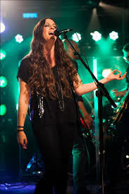 Alanis Morissette Is Absolutely Amazing Muziek