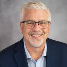 Earl Kaplan's Instagram, Twitter & Facebook