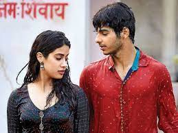 Janhvi kapoor and ishaan khatter starrer dhadak is all set to release on friday. Dhadak Movie Review Dhadak Story Plot And Rating Starring Ishaan Khatter Janhvi Kapoor Filmibeat