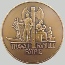 It replaced the republican motto, liberté, égalité, fraternité of the third french republic.1. Monnaies Medaillen Petain Vichy Medaille Bronze 20eme Siecle Thierry Dumez Numismatique
