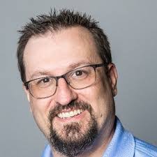 Stacy Raynor's Instagram, Twitter & Facebook