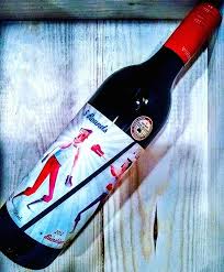 Full Bodied Rich And Perfect For Cold Weather The Sub 15 Water Wheel 5 Rounds Shiraz Offers Aromas Of Baked Fruits Leather An Wine And Spirits Wine Water Wheel