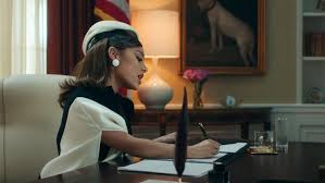 The woman knows what looks. Ariana Grande S New Song Positions Makes Political Statement