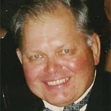 Suzanne Hoyt's Instagram, Twitter & Facebook