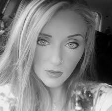 Kendra Denman's Instagram, Twitter & Facebook