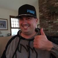 Thomas Macedo's Instagram, Twitter & Facebook