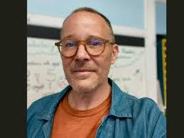 David Hemminger's Instagram, Twitter & Facebook