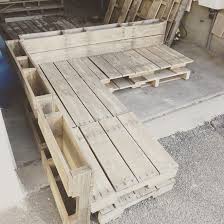 Et avec des chaises de jardin en osier ou en rotin, vous pouvez facilement créer une ambiance bohème. Diy Salon De Jardin En Palette Diybois Opnodes