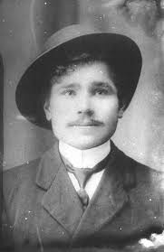 Innhold: Hans Christian Søborg Design: János Kolostyák Museet har valgt å  presentere en liten del av vår fotosamling under